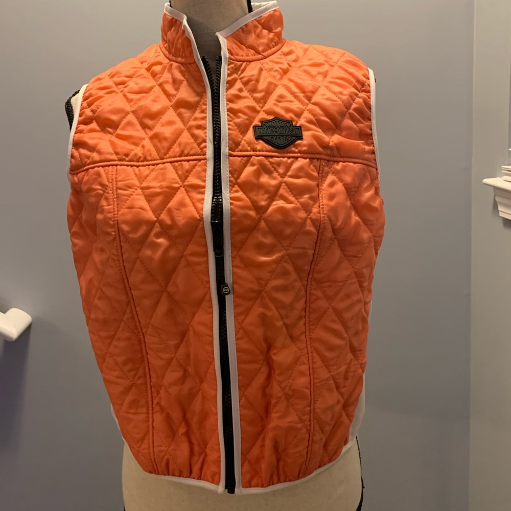NWT Women’s Harley Davidson vest Size Large